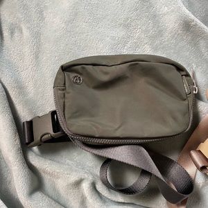 Lulu lemon Belt bag